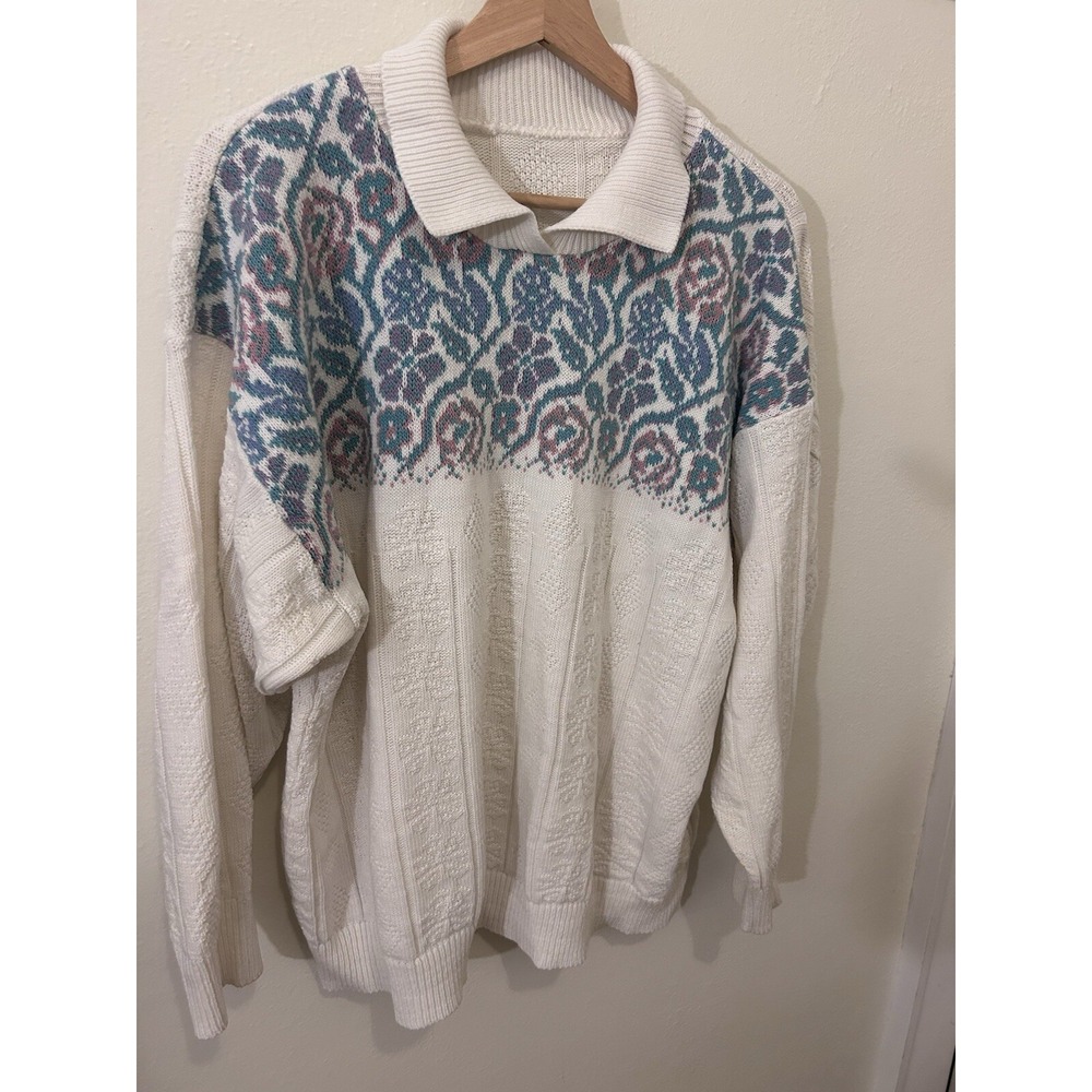 Vintage Collared White Sweater With Design Made In The USA‎ - Picture 3 of 11